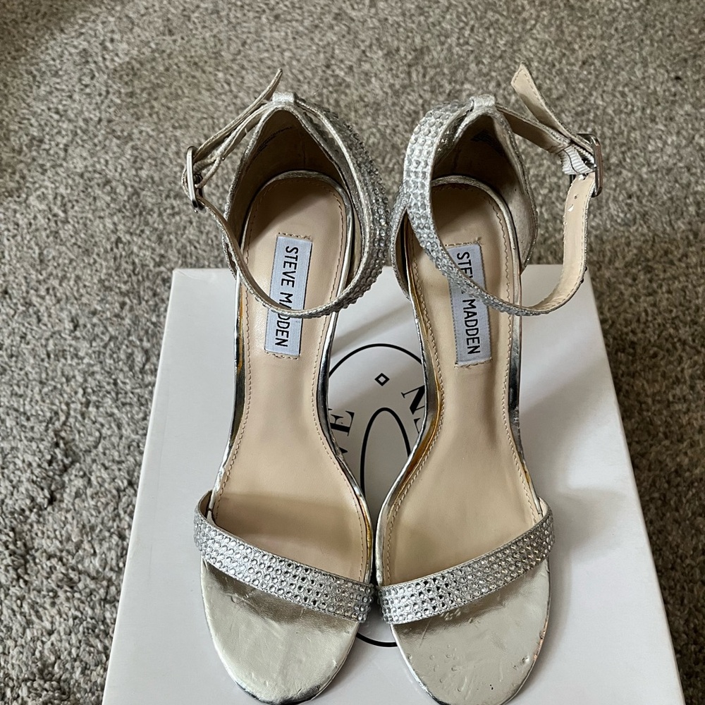 Steve Madden Metallic Silver Heels